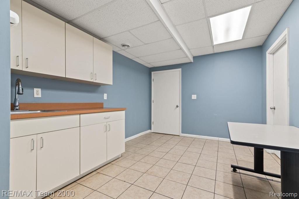 5153 S Beech Daly Street, Dearborn Heights, MI 48125 — Photo 23