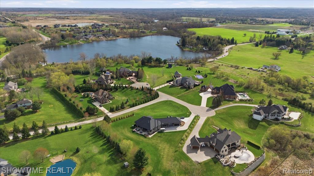 69225 Lake Point Court, Romeo, MI 48065 — Photo 13