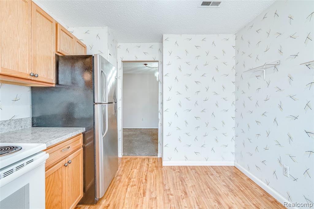 27845 Berrywood Lane, Farmington, MI 48334 — Photo 7