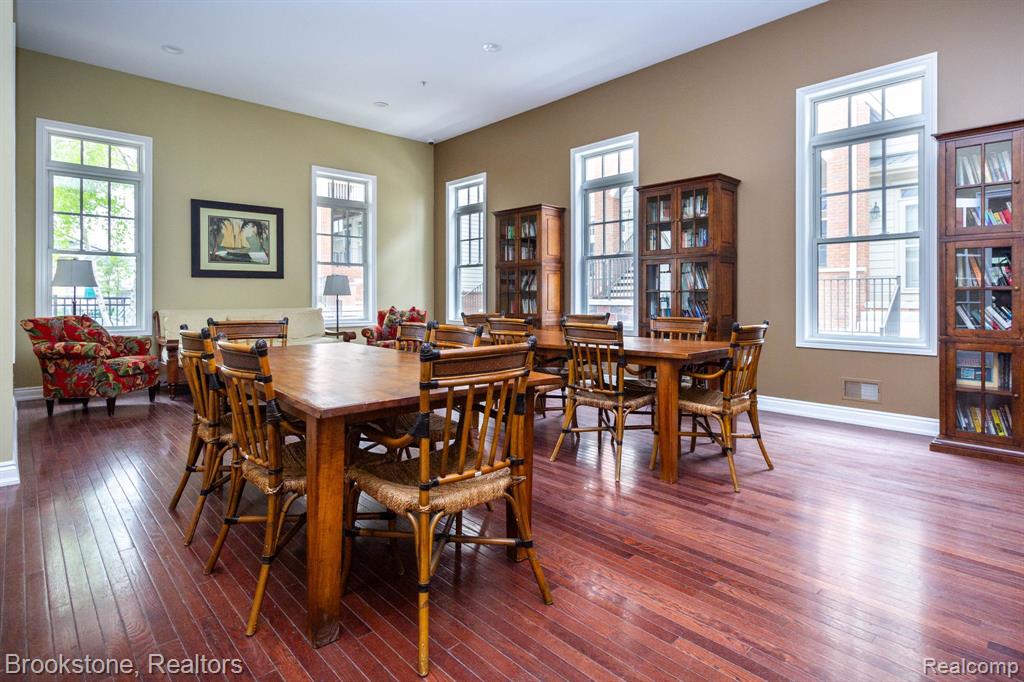 185 Amys Walk, Auburn Hills, MI 48326 — Photo 36