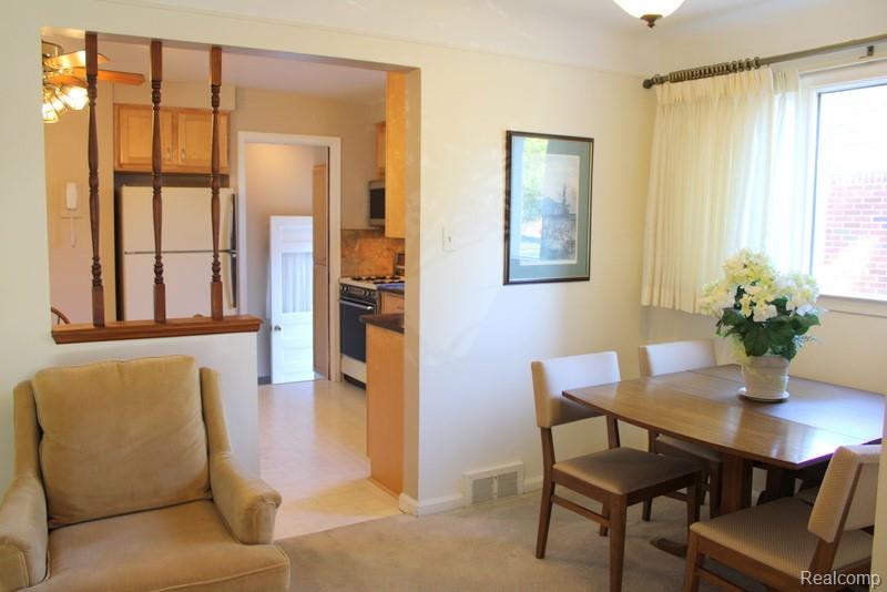 9854 Sterling Avenue, Allen Park, MI 48101 — Photo 11