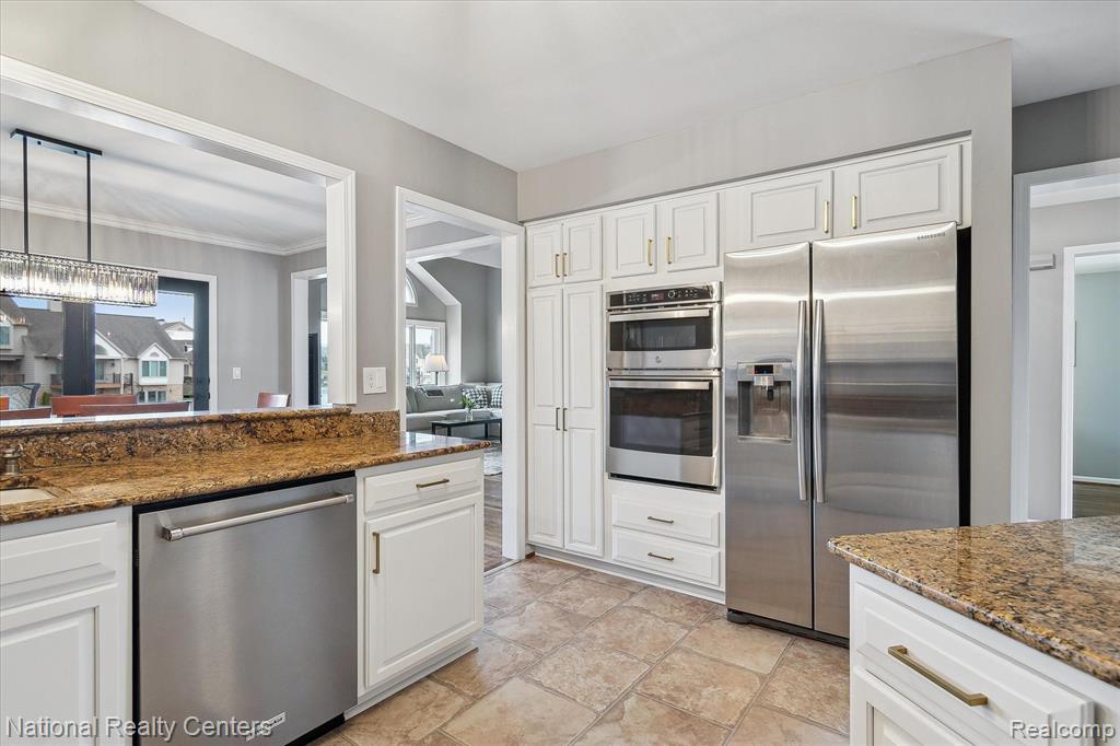 47704 BLUE HERON Drive S, Northville, MI — Photo 17