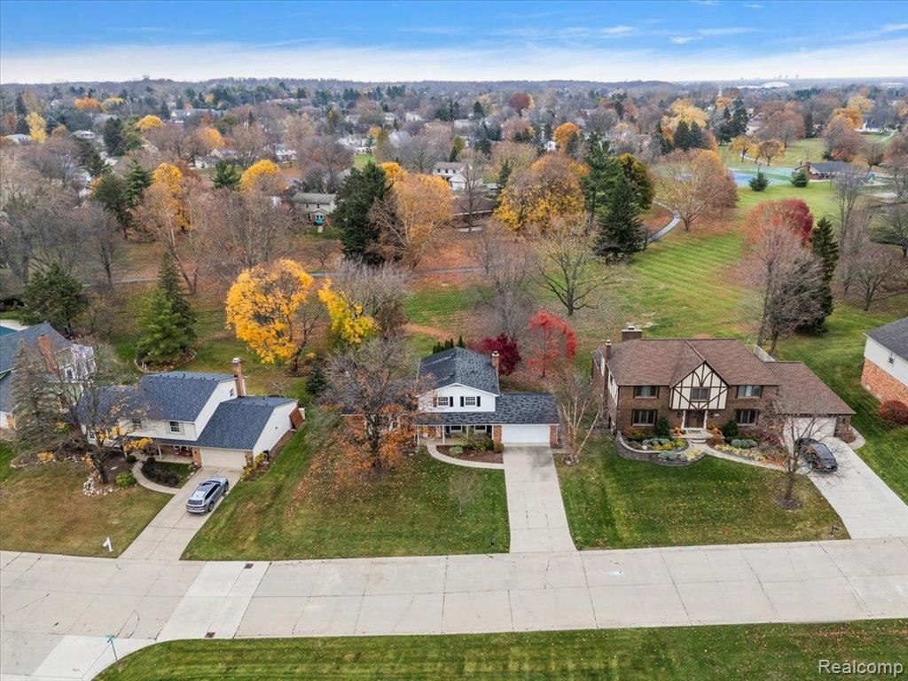 16490 OLD BEDFORD Road, Northville, MI 48168 — Photo 44