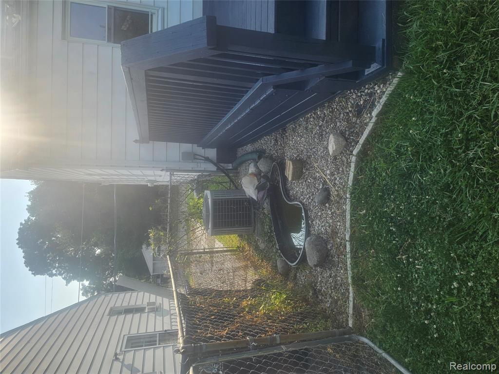 4414 Brunswick Avenue, Flint, MI 48507 — Photo 4
