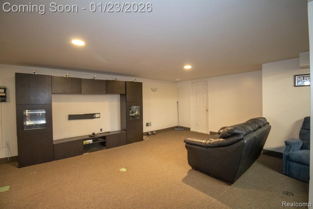 11367 Suffolk Drive, Southgate, MI 48195 — Photo 37