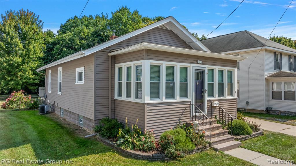 14 PLEASANT Street, Oxford, MI 48371 — Photo 3