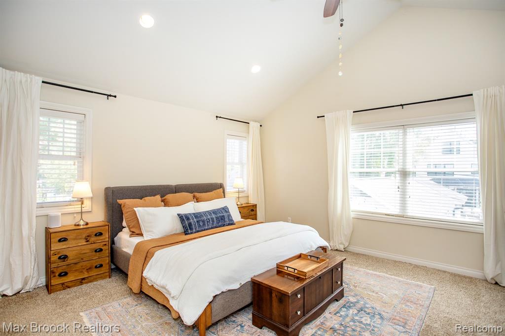 924 N Maple Avenue, Royal Oak, MI 48067 — Photo 41