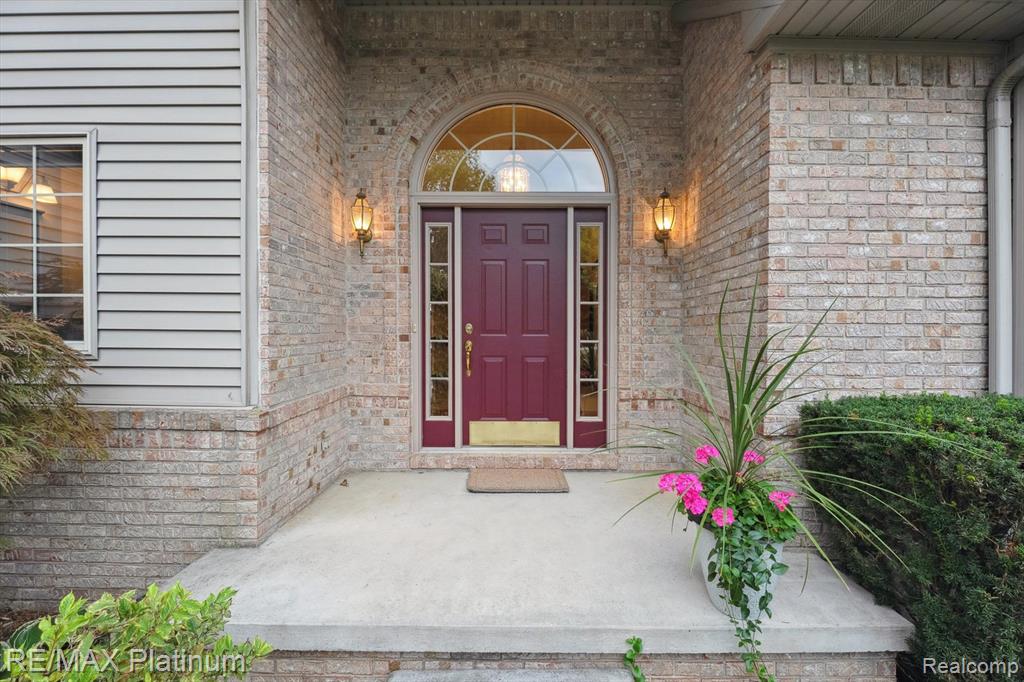 8872 Thornapple Drive, Pinckney, MI 48169 — Photo 17