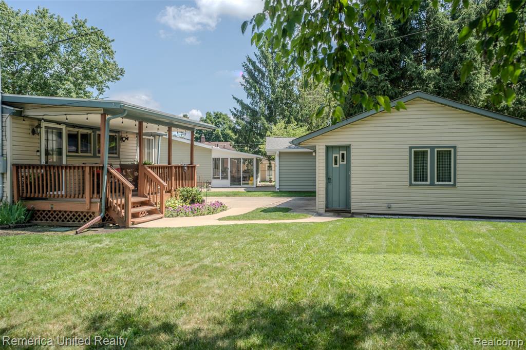 839 Sweetbriar, Milford, MI 48381 — Photo 13