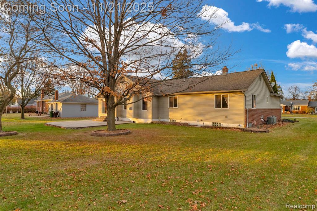 8224 Mary Ann Avenue, Shelby Twp, MI 48317 — Photo 33