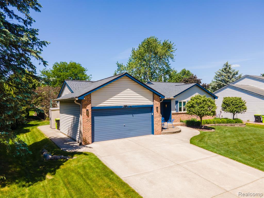 24729 SARAH FLYNN, Novi, MI — Photo 3