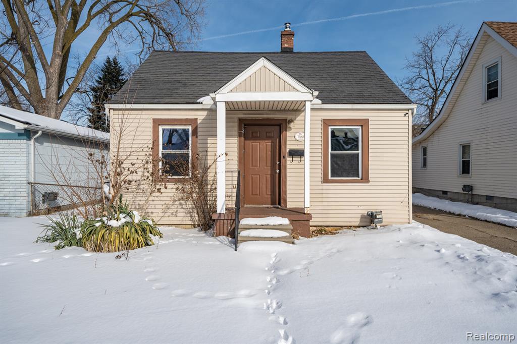 7583 Hudson Avenue, Warren, MI 48091 — front exterior