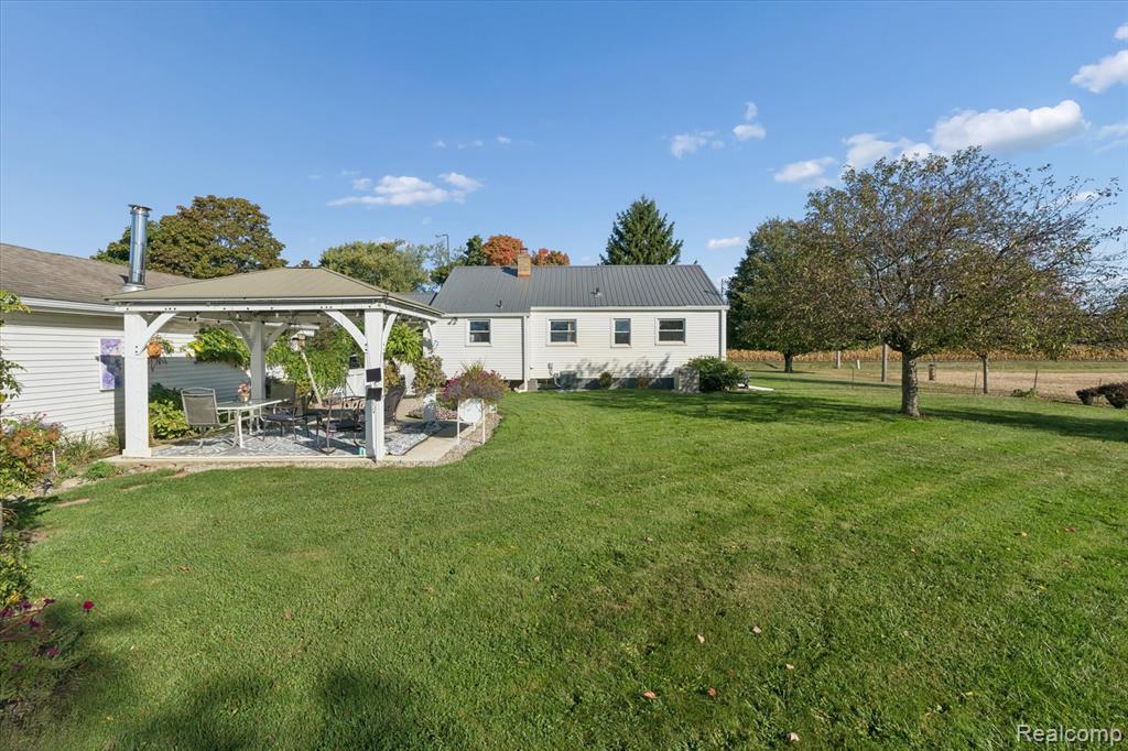 16303 Almont Road, Allenton, MI 48002 — Photo 41