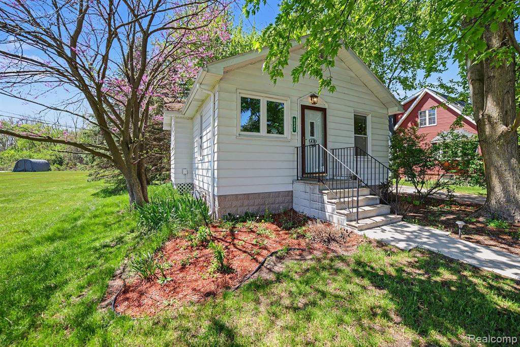 4331 N Michigan Avenue, Saginaw, MI 48604 — Photo 3