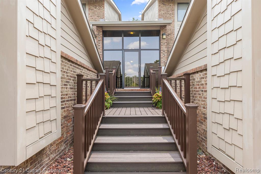11865 SYCAMORE Drive, 31, Plymouth, MI 48170 — Photo 33