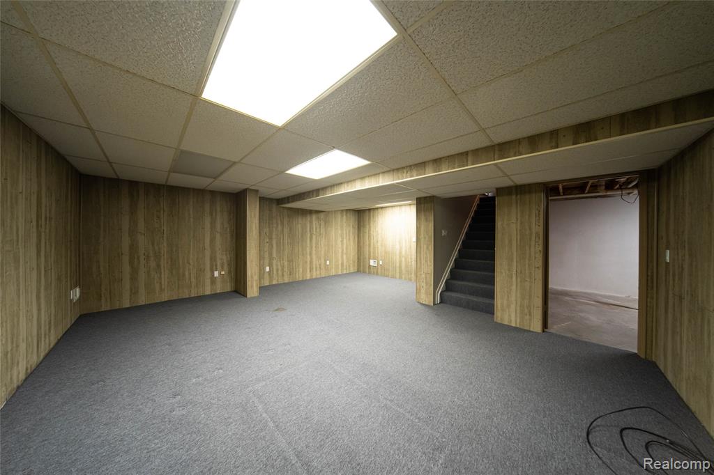 7080 Elmhurst, West Bloomfield, MI — Photo 23