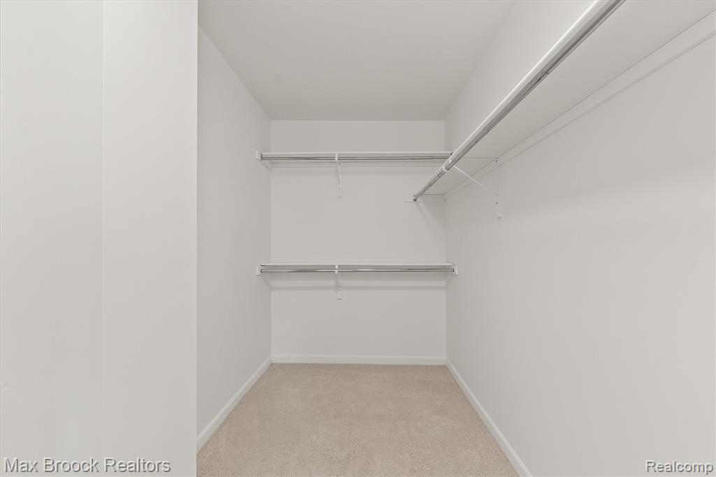24530 Pineview Street, Oak Park, MI 48237 — Photo 24