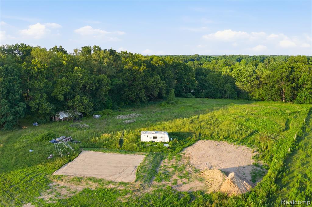 5300 W Allen Road, Fowlerville, MI 48836 — front exterior