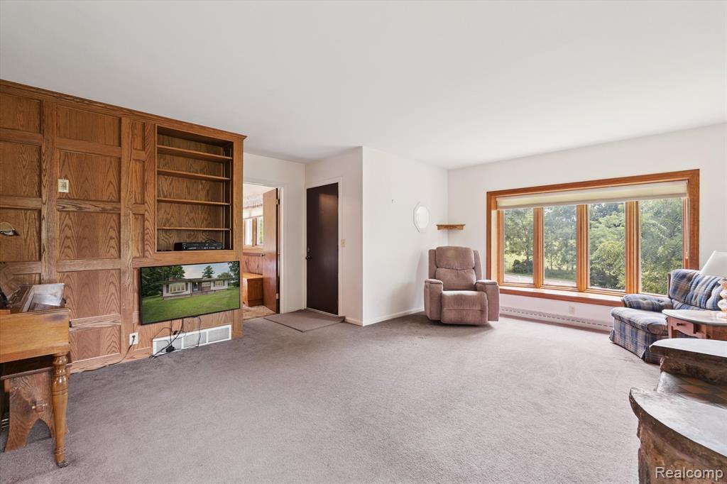 7467 McCandlish Road, Grand Blanc, MI 48439 — Photo 8