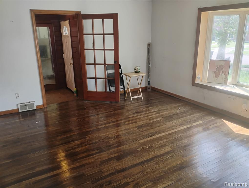 10346 Lakepointe Street, Detroit, MI 48224 — Photo 14