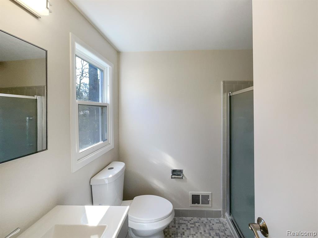 3684 MIDDLETON Drive, Ann Arbor, MI 48105 — Photo 14