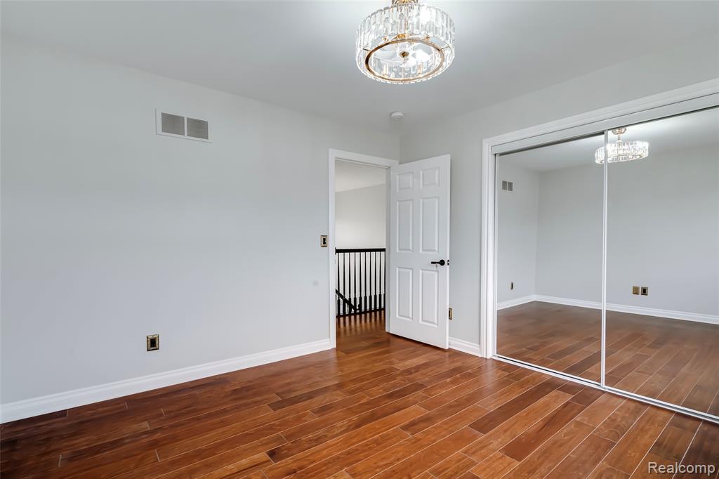 6330 Sadie Lane, Belleville, MI 48111 — Photo 37