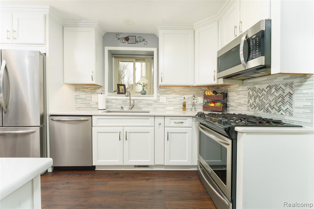 41777 Princess Drive, Canton, MI 48188 — Photo 14