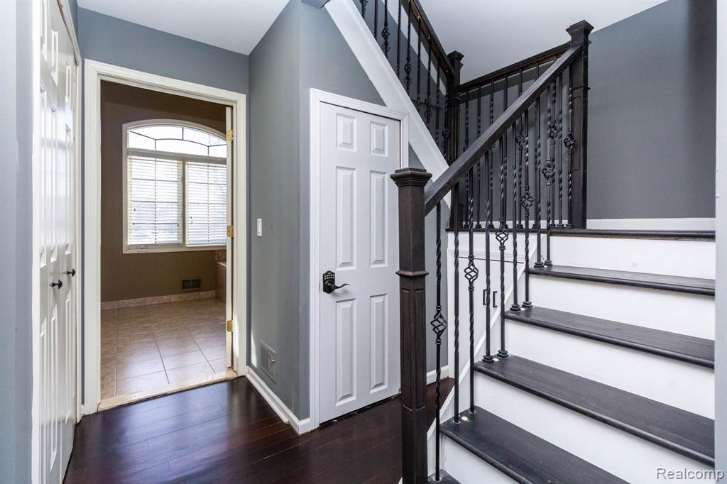 49683 Yale Drive, Macomb, MI 48044 — Photo 23