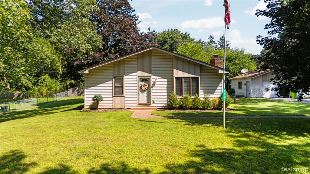 971 Tierney, Highland, MI 48356 — Photo 3