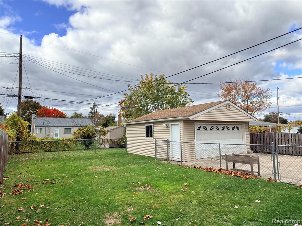6649 Burnly Street W, Garden City, MI — Photo 19