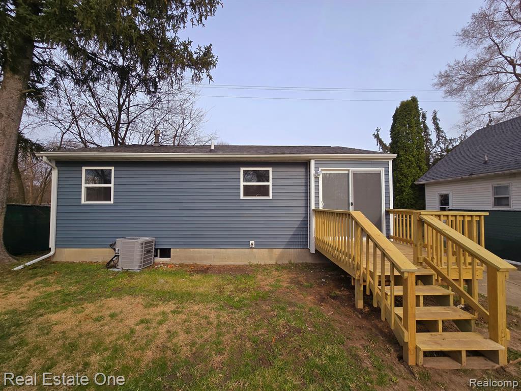 4912 PLEASANT GROVE Road, Lansing, MI 48910 — Photo 23