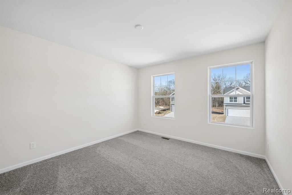 414 Hidden River W, Holly, MI 48442 — Photo 26
