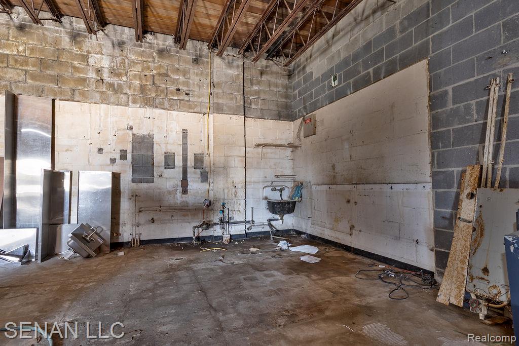 465 S Schaefer Highway, Detroit, MI 48217 — Photo 10