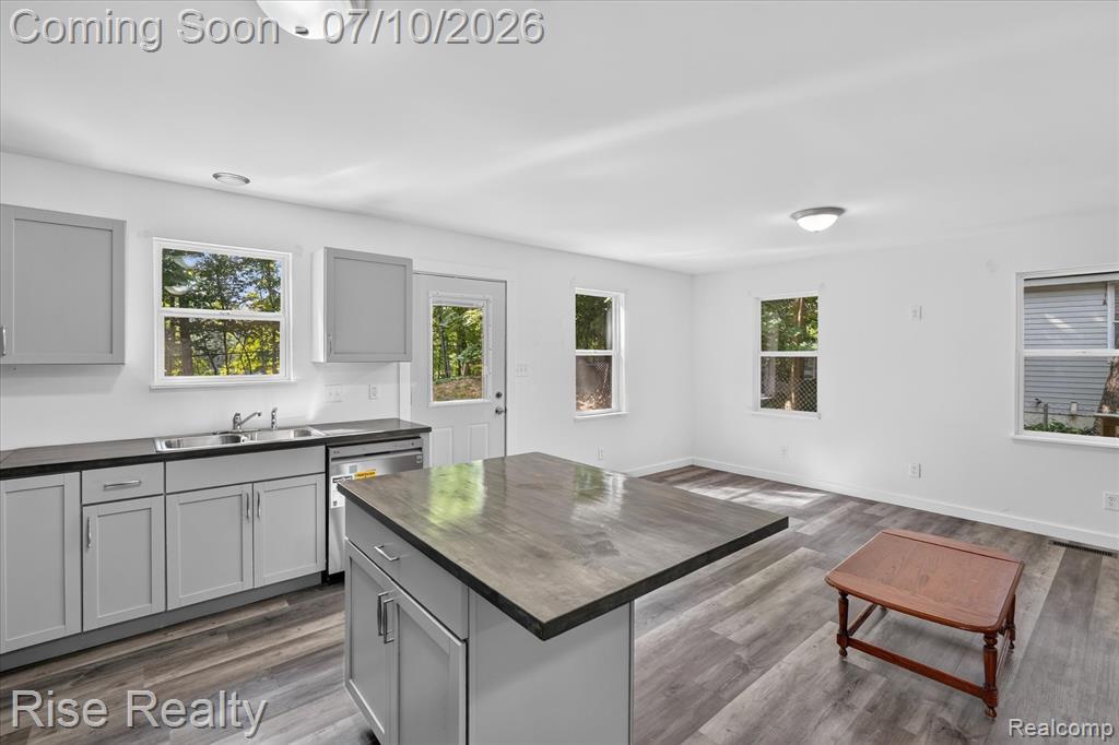 6560 Lowell Drive, Brighton, MI 48116 — Photo 5