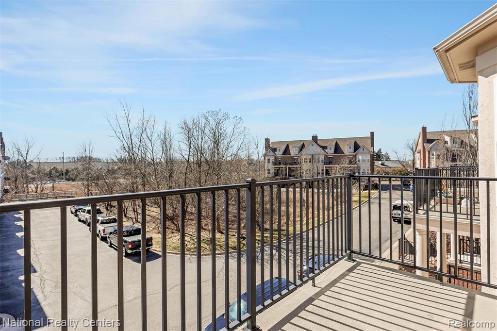 41582 Hamlet Lane, 68, Novi, MI — Photo 7