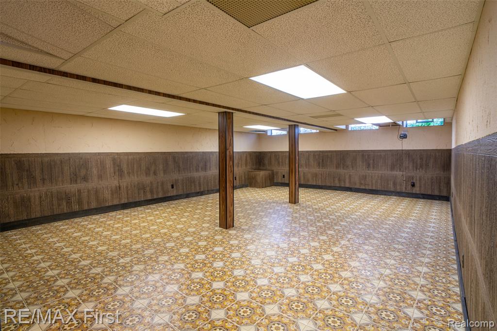 47798 CHRYS, Macomb, MI 48044 — Photo 35