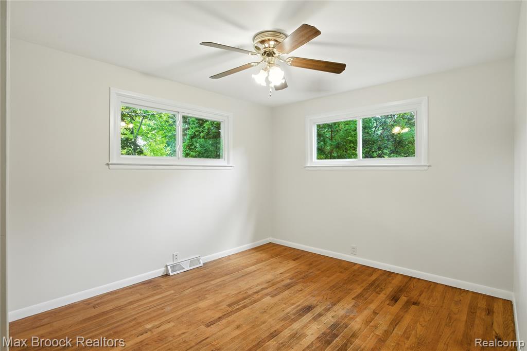 3084 E Hillcrest Drive, Clyde, MI 48049 — Photo 18