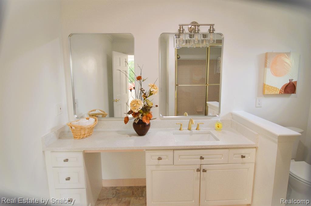 4096 Oak Tree Circle, Rochester, MI 48306 — Photo 11