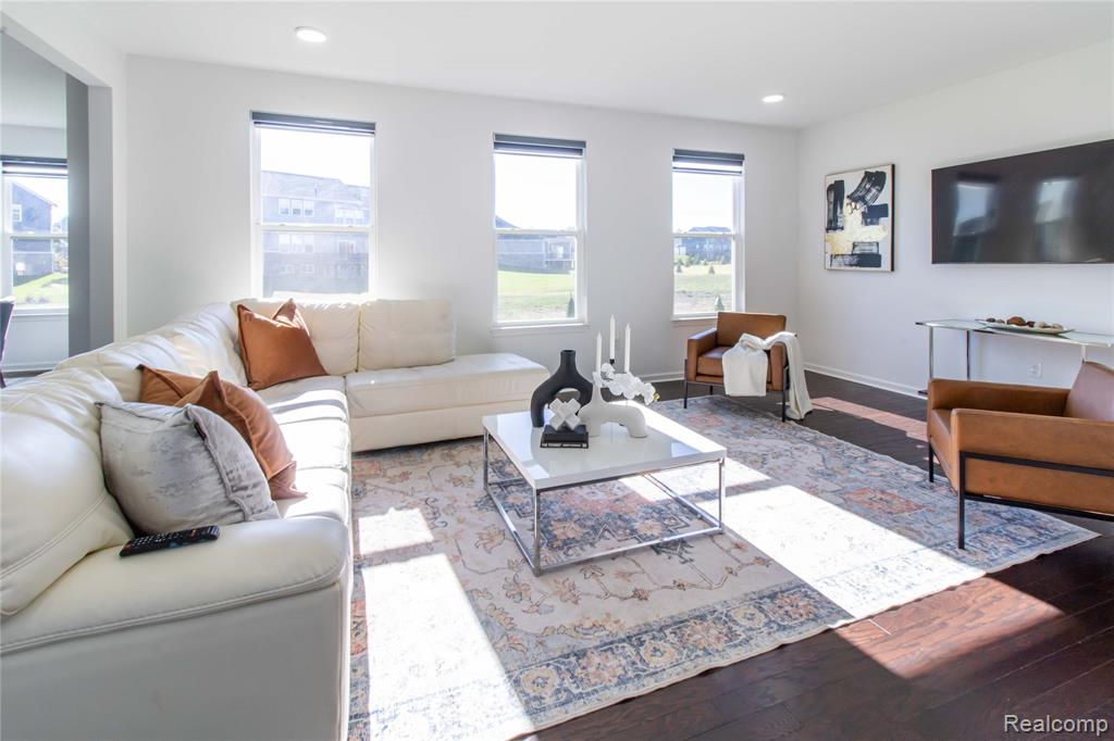 58295 International Drive, South Lyon, MI 48178 — Photo 7