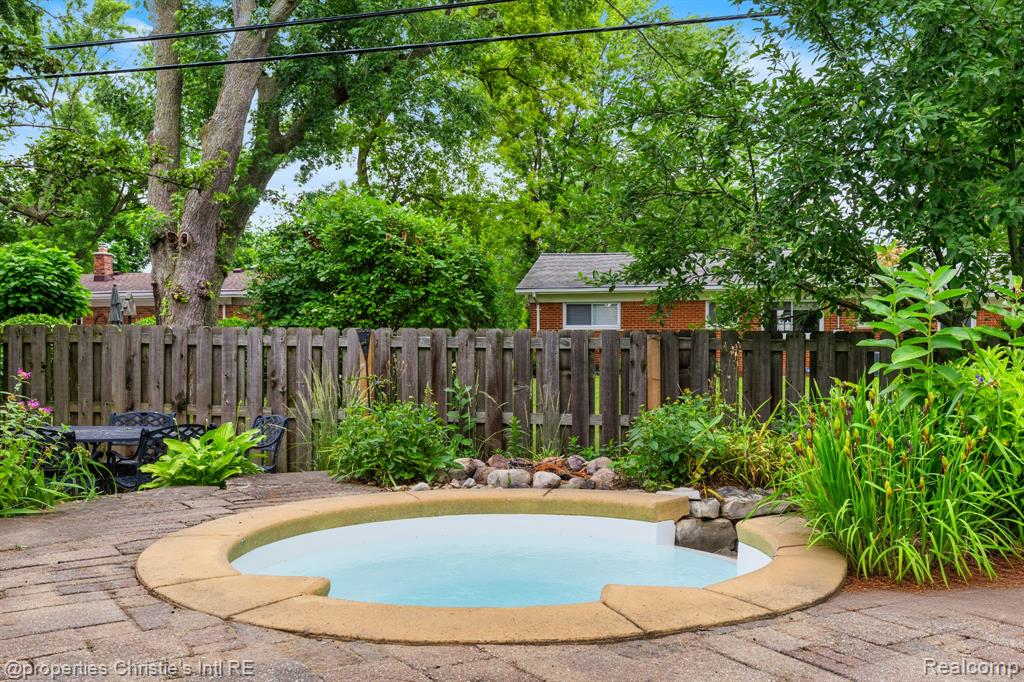 4247 Morningview Drive, Shelby Twp, MI 48316 — Photo 40