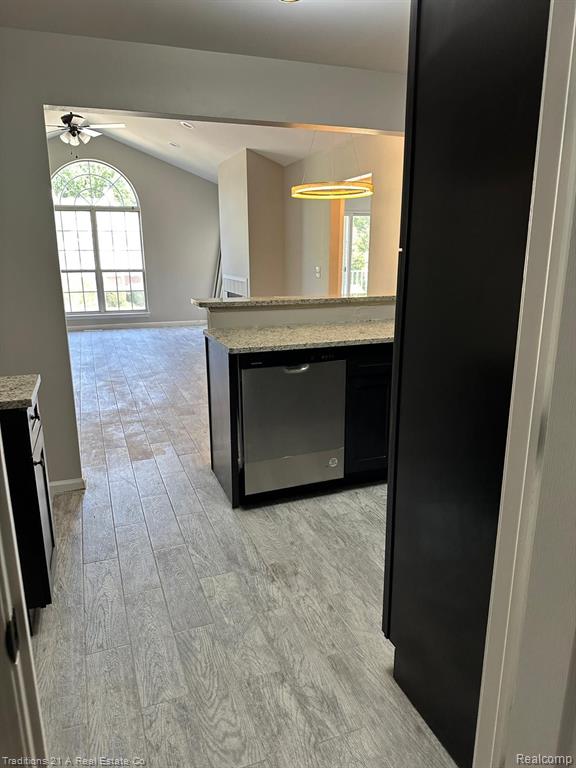 52099 HEATHERSTONE Avenue, Macomb, MI 48042 — Photo 9