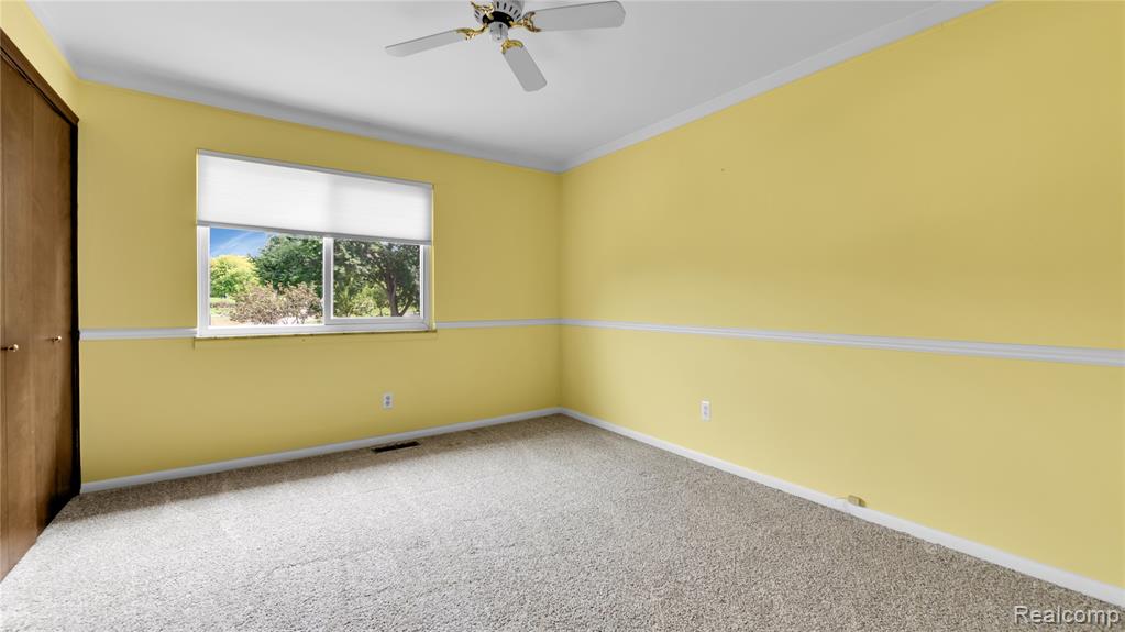 165 Lisa Court, White Lake, MI — Photo 17