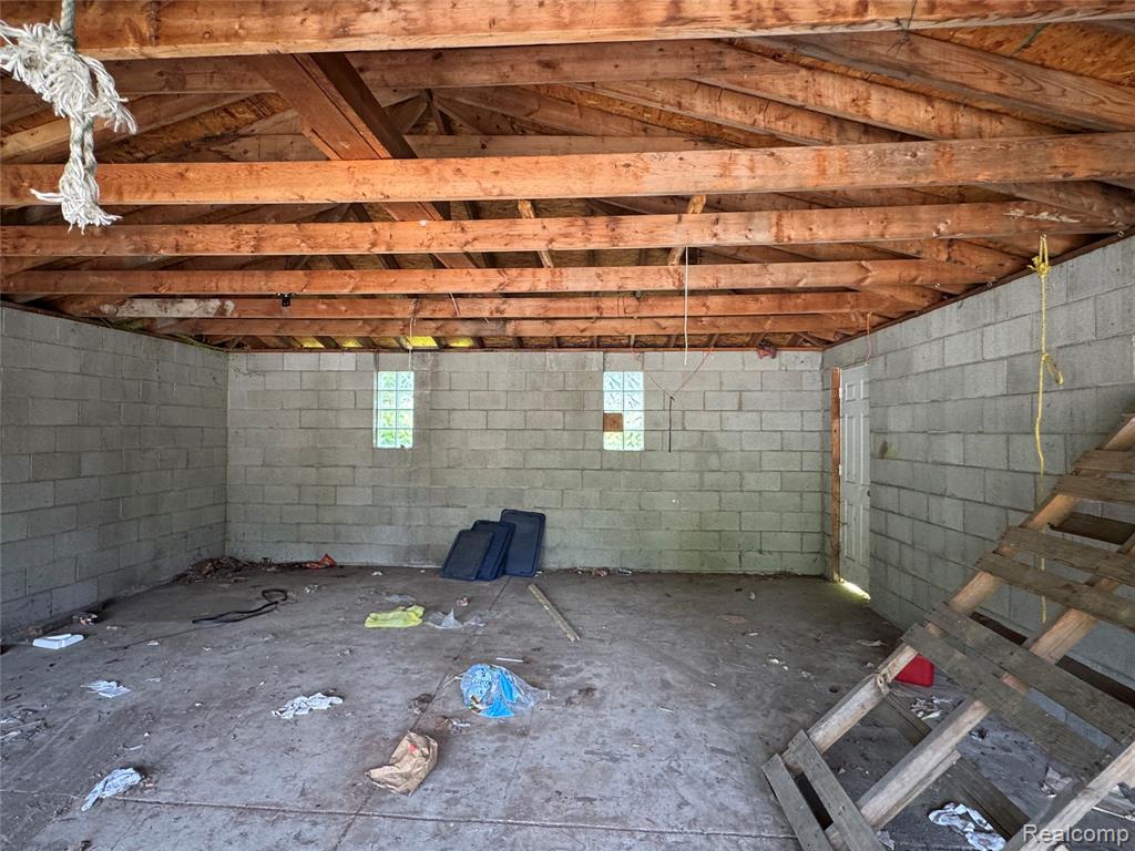 9710 Courville Street, Detroit, MI 48224 — Photo 36