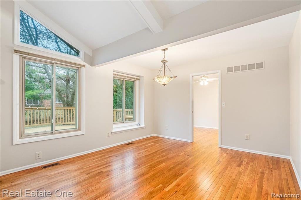 16161 WEATHERFIELD Drive, Northville, MI 48168 — Photo 25