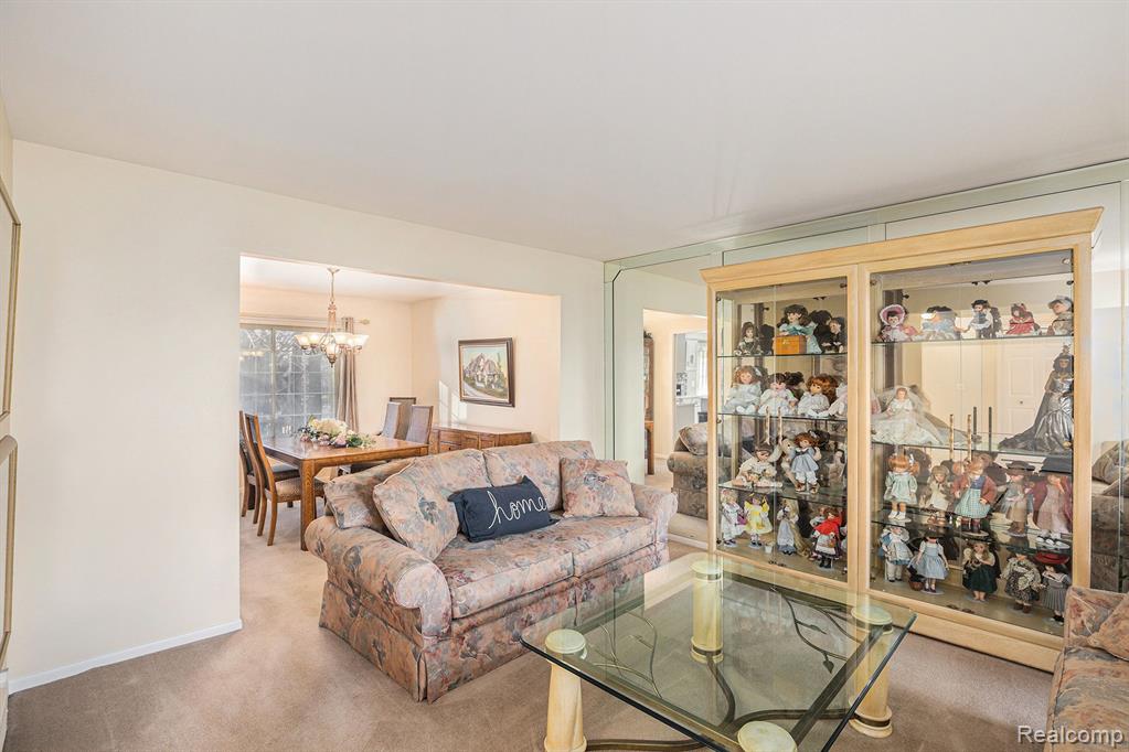 47212 Strahan Court, Shelby Twp, MI 48315 — Photo 15