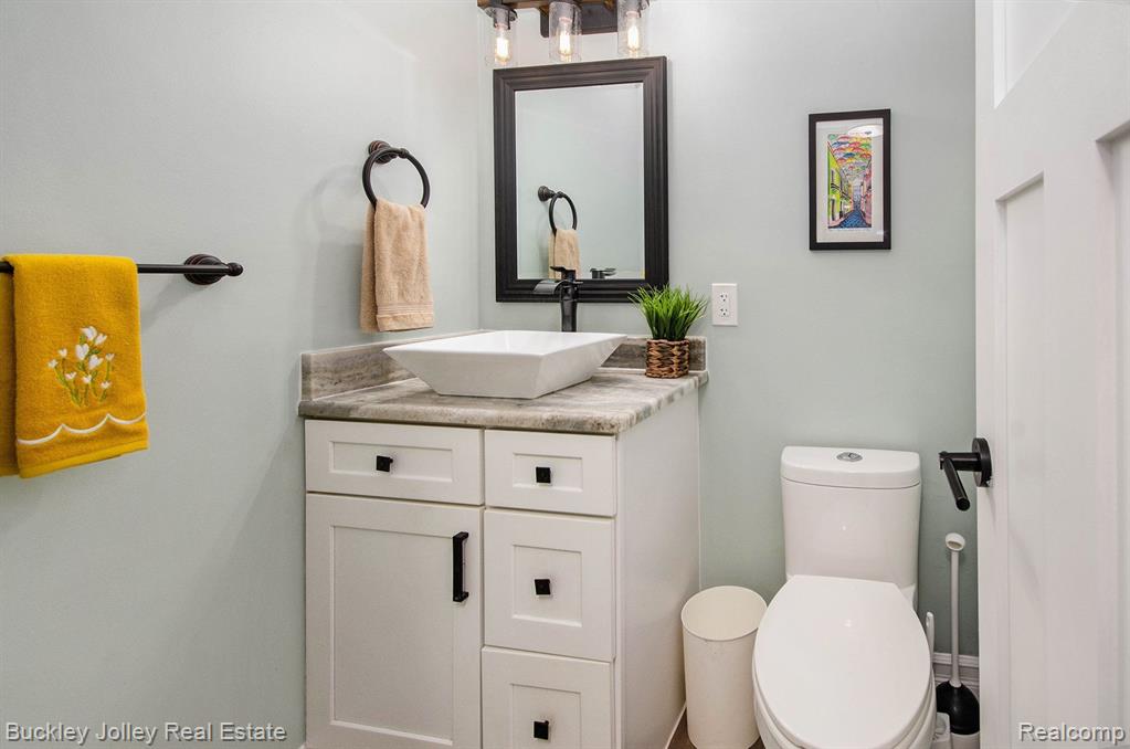 5178 FOREST VIEW Court, Brighton, MI 48116 — Photo 12