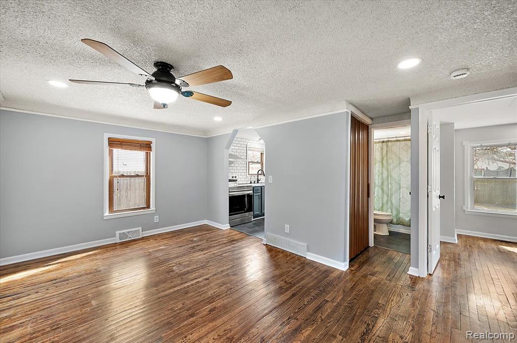 7243 Garvin, Waterford, MI 48329 — Photo 14