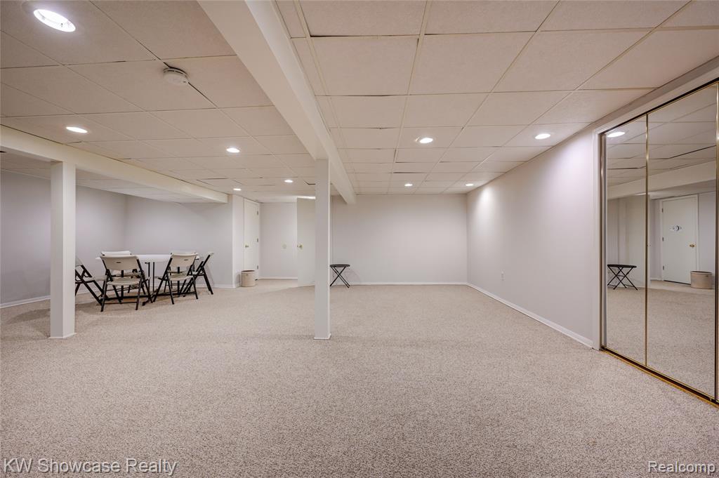 458 N Oak Drive, Commerce Twp, MI 48390 — Photo 37