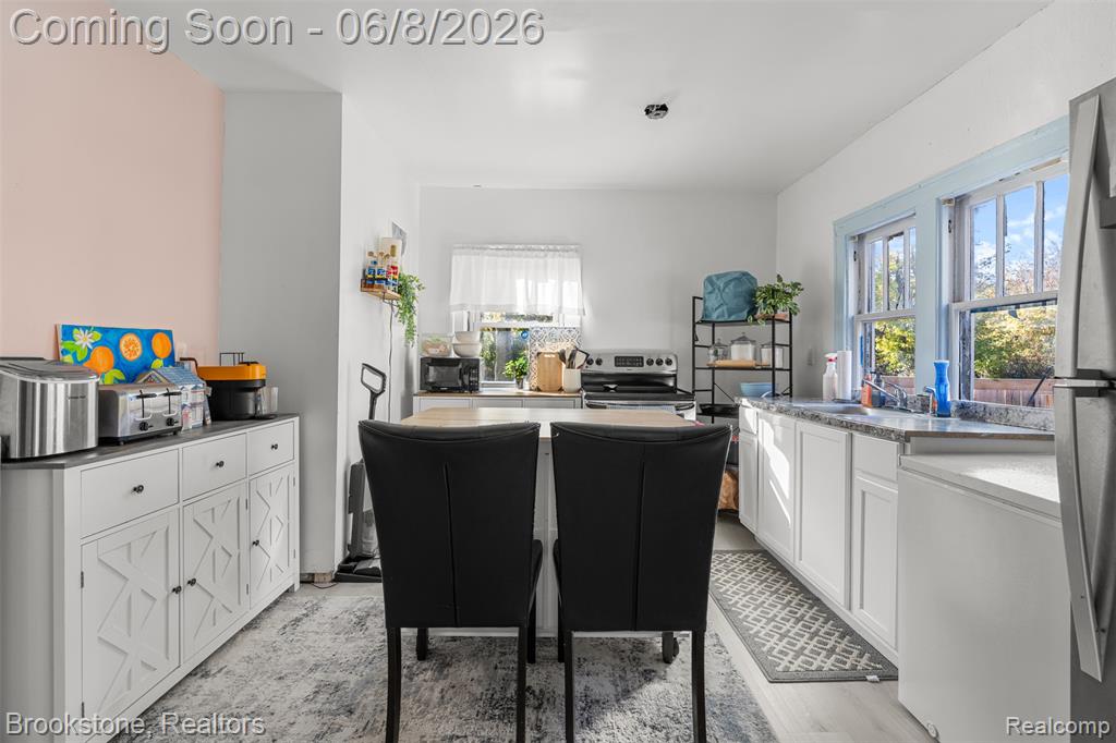 6225 Stahelin Avenue, Detroit, MI 48228 — Photo 9