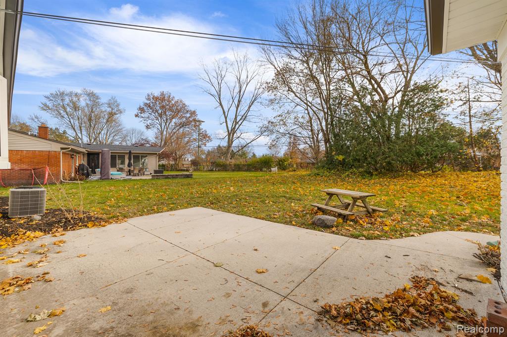 5666 GIBBING Road, Shelby, MI 48317 — Photo 30